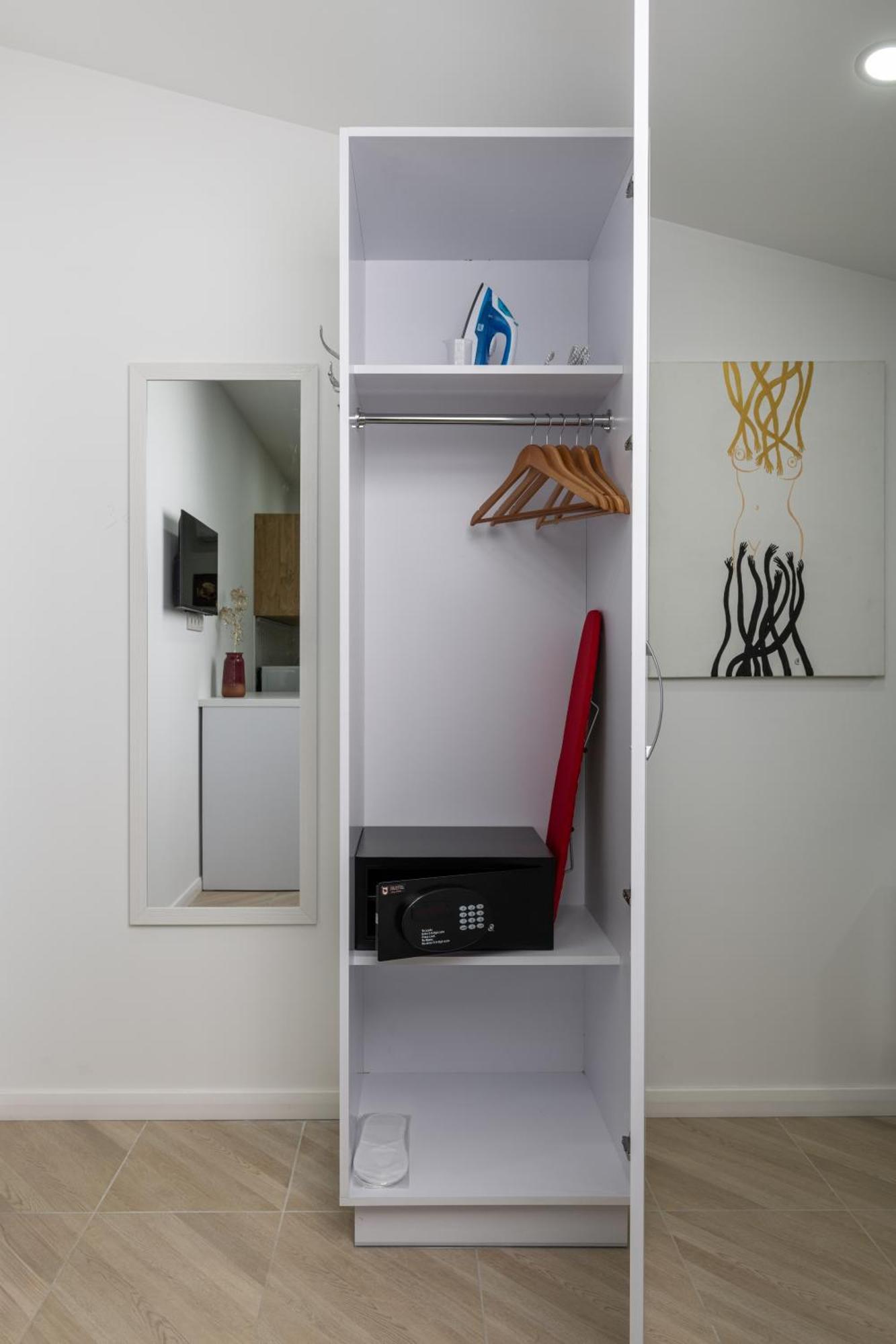 Yaroslav Val Lux Apartments Київ Екстер'єр фото